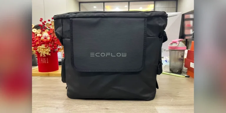 EcoFlow carrying cases and shoulder bags with power stations