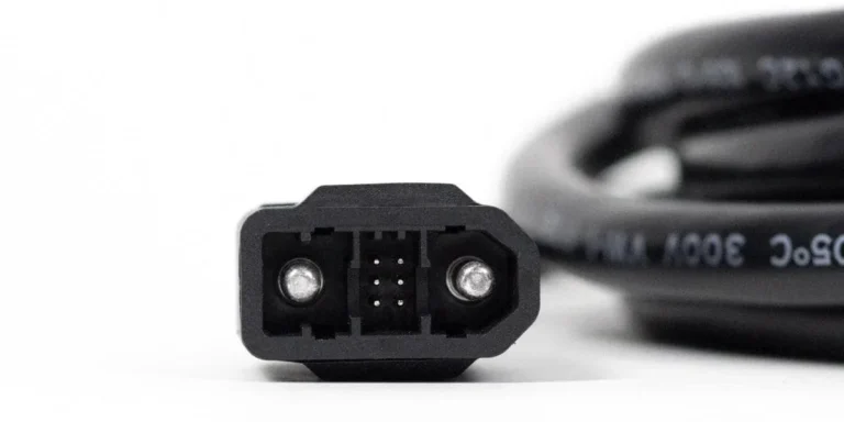EcoFlow XT60 and solar charging cables for Tanzanian users